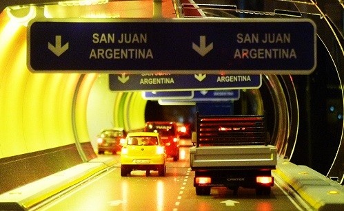 chile-agua-juan-san-bid-negra-tunel