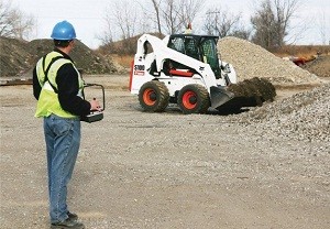 doosan-bobcat-expomin-generadores-minicargadores