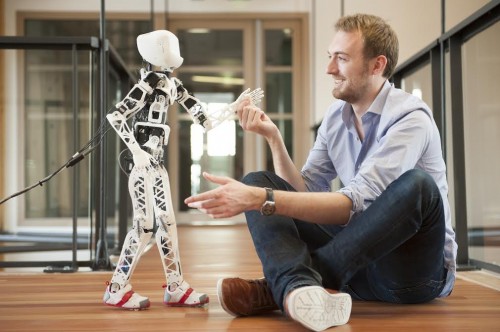proyecto-digital-robot-2017-itc-poppy-humanoide