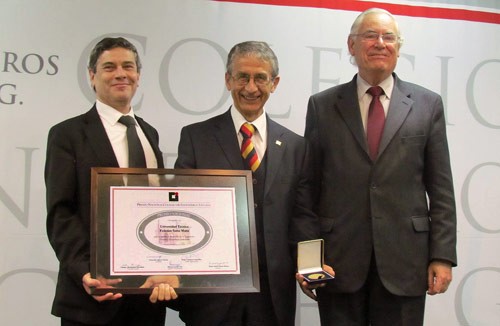 Carlos Massad y UTFSM fueron galardonados por Colegio de Ingenieros