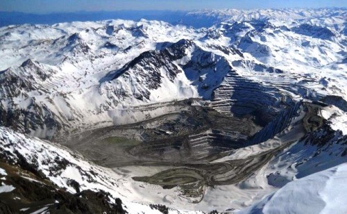 Informe de la DGA critica duramente proyecto Andina 244 por efecto en glaciares
