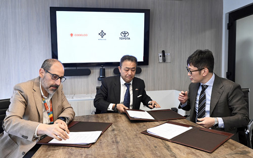 Codelco, Toyota Chile y Mitsui Chile firman acuerdo para explorar la descarbonización de faenas mineras