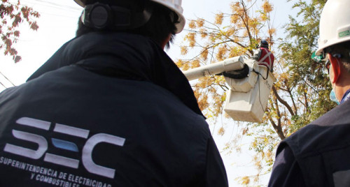 SEC aplica histórica multa de $19 mil millones a Enel por cortes de luz de agosto