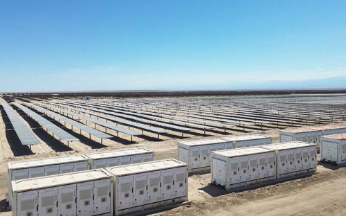 Inauguran en María Elena la planta solar con almacenamiento en baterías más grande de América Latina