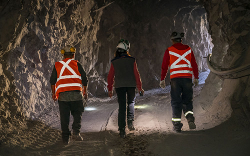 Sonami advierte impacto del nuevo régimen de patentes mineras en la pequeña minería