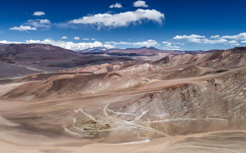 Presidente Kast evalúa portafolio de inversión de Kinross Chile en la Región de Atacama
