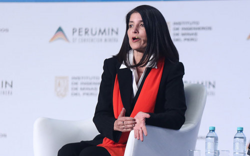 Presidenta de SNMPE plantea simplificar permisos y fortalecer alianzas con países de la región para acelerar inversiones mineras