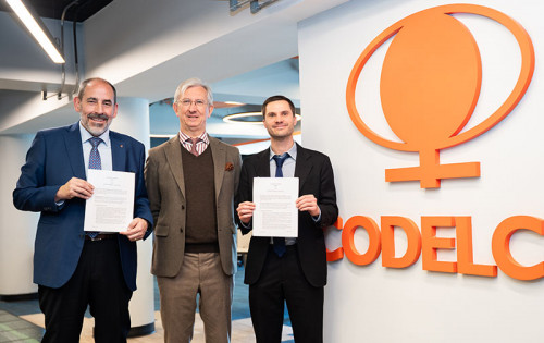 Codelco e instituto francés CEA-Liten firman acuerdo para impulsar la electrificación de la minería subterránea