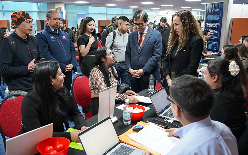 Feria laboral convocó a 1.300 personas y ofreció cerca de 500 oportunidades de empleo en Calama