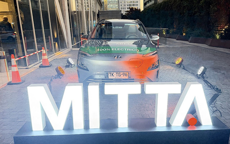 Aprimin incorpora su primer vehículo 100% sustentable gracias a MITTA