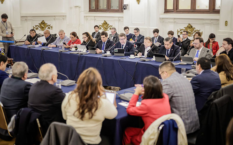 Biministro Mas destaca en el Congreso medidas del primer proyecto minero orientadas a fortalecer el desarrollo de la pequeña minería