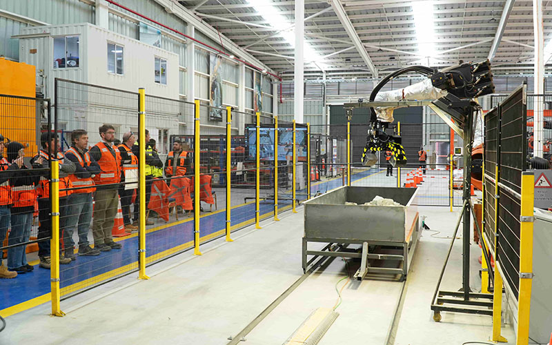 El Teniente prueba inteligencia artificial y robótica para el retiro de material inchancable en la mina