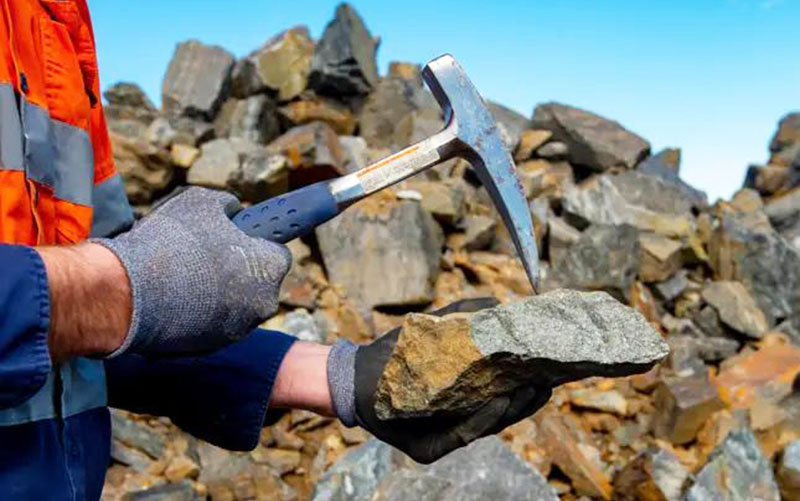 Mineras chilenas buscan abrirse paso en mercados internacionales para financiar la exploración de minerales críticos