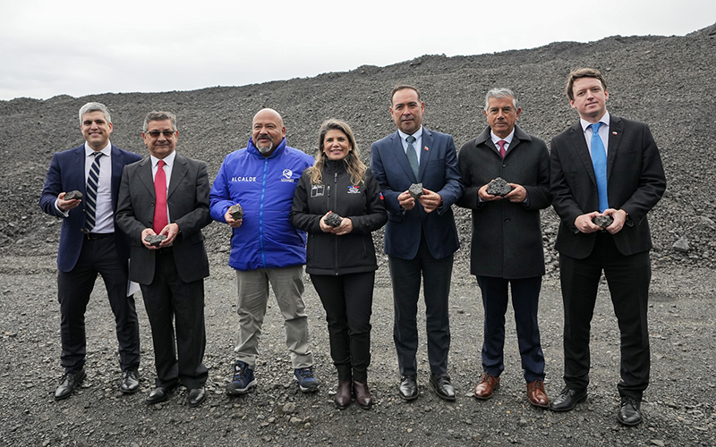 Codelco y MOP se unen para impulsar el uso de subproductos mineros en infraestructura pública