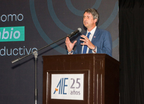 Ministro de Ciencia y Tecnología en Encuentro AIE 25 años: «Las políticas públicas deben propender a la colaboración activa entre Gobierno, Academia y Empresa»