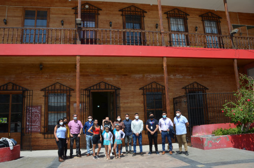 Minera El Abra apoya a artistas de Tocopilla en la restauración de su espacio cultural