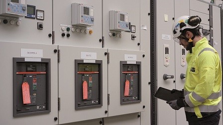 ABB introduce sistema digital de monitorización de condición de switchgear de bajo voltaje