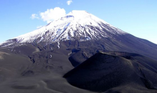 Sernageomin decreta alerta amarilla para el volcán Lonquimay