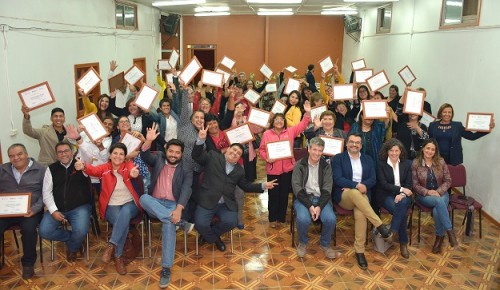 Minera Candelaria y municipalidad de Tierra Amarilla graduaron a primera generación de líderes sociales de la comuna