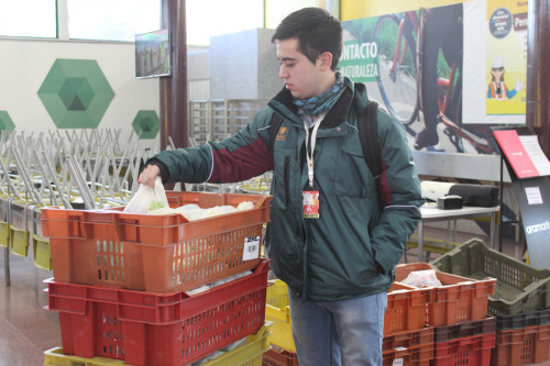 Radomiro Tomic es la primera división de Codelco en utilizar bolsas compostables para sus colaciones