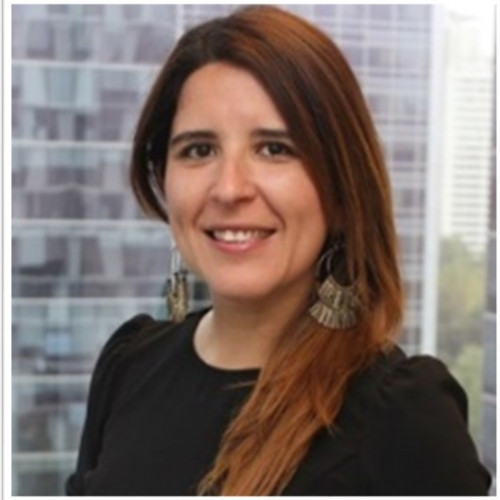 Estudio de Deloitte Chile da a conocer los problemas que se enfrentan las mujeres en el trabajo híbrido