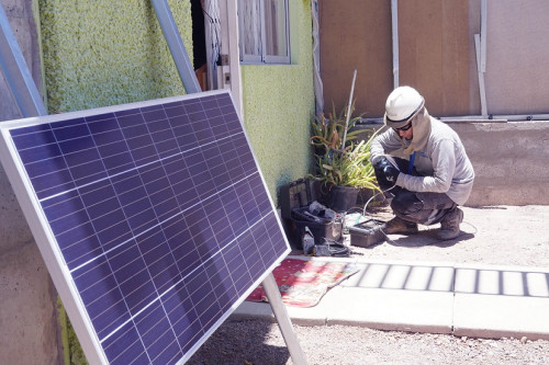 50 familias de Sierra Gorda utilizarán paneles de energía solar
