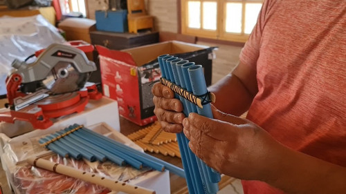 El Abra apoya taller de confección de zampoñas y quenas en comunidad indígena de Calama