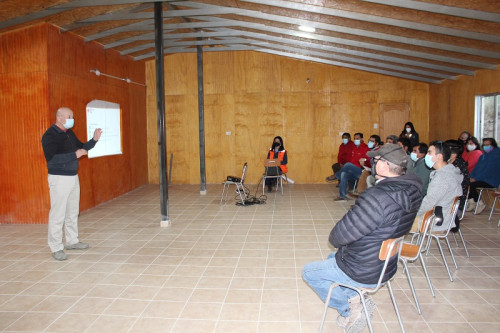 Minera Tres Valles mantuvo exitoso encuentro con la comunidad de Manquehua para afianzar lazos y exponer protocolos de la compañía