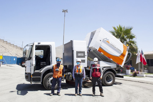 Grupo minero Carola Coemin adquiere moderno camión para barrer y aspirar polvo