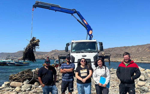 Trabajadores de caleta Chasco recibieron equipamiento para optimizar su actividad económica