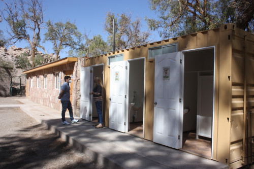 Fondo Escolar de Minera El Abra permite instalaciones sanitarias modulares en Escuela Básica Rural Pukará de Lasana