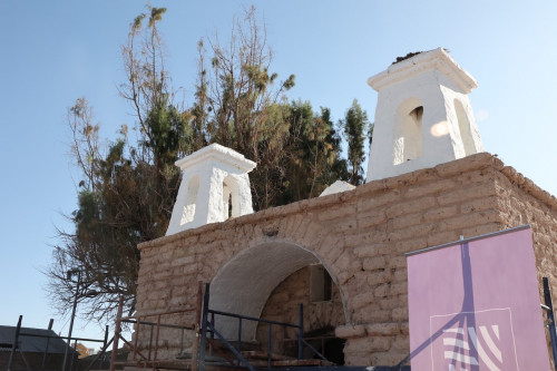 Inician obras de restauración en la réplica de la Iglesia de Chiu Chiu en el Parque El Loa