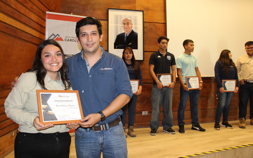 Grupo Minero Carola-Coemin entrega certificados en Temporada de Prácticas 2023