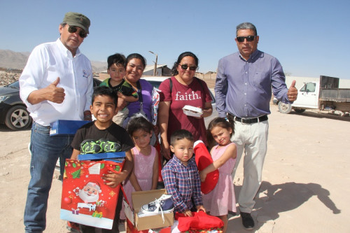 Trabajadores de El Abra celebraron fiesta navideña junto con niños y niñas de Quetena