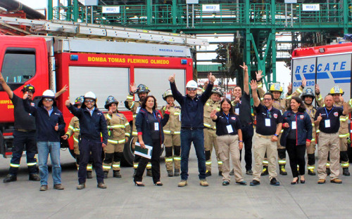 Oxiquim y Cuerpo de Bomberos de Quintero sellan acuerdo en apoyo a la seguridad de la comuna