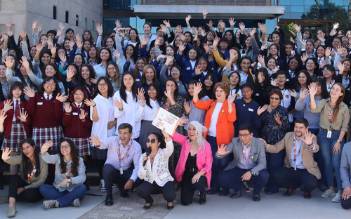 Codelco Distrito Norte pone en marcha Escuela de Mujeres Líderes junto a jóvenes de liceos y colegios de la Región