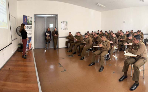 Asiquim capacita a cerca de 400 futuros suboficiales de carabineros para enfrentar emergencias químicas