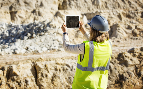 Academia TRES60 capacita a trabajadores en nuevas herramientas para la minería