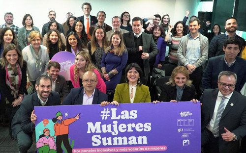 Presidenta de la Asociación de Mujeres en Energía Chile participó en el lanzamiento de la iniciativa «Paneles inclusivos»