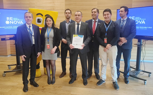 Clientes mineros de AES Chile reciben certificados de energías renovable