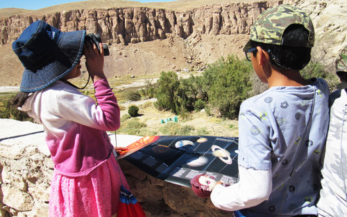 Estudiantes de Ayquina y Toconce aprenden de astronomía con Fondo Escolar de El Abra