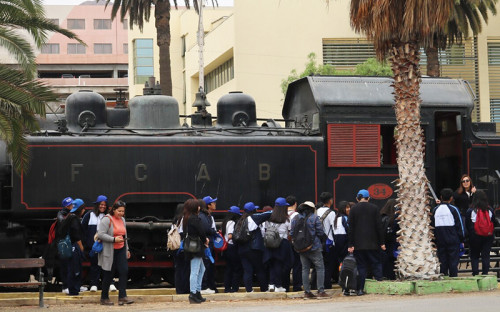 Jóvenes estudiantes del Liceo B-9 de Calama visitaron instalaciones de FCAB en Antofagasta