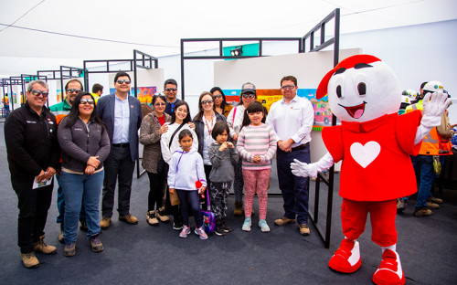 Albemarle y Teletón Antofagasta inauguran por primera vez muestra artística en una planta industrial de litio