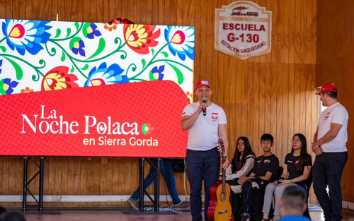 Con las “Noches Polacas” Sierra Gorda SCM culminó programa de intercambio estudiantil