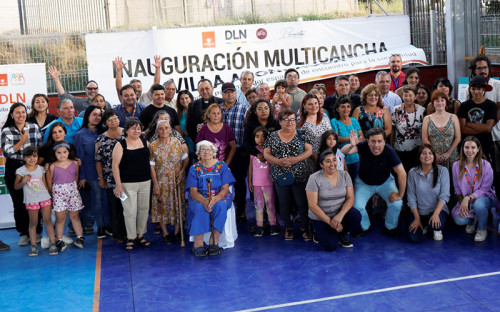 Codelco Andina entrega renovada multicancha a comunidad de Villa Aconcagua