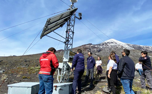 Sernageomin firma convenio con Embajada de Estados Unidos para fortalecer monitoreo volcánico