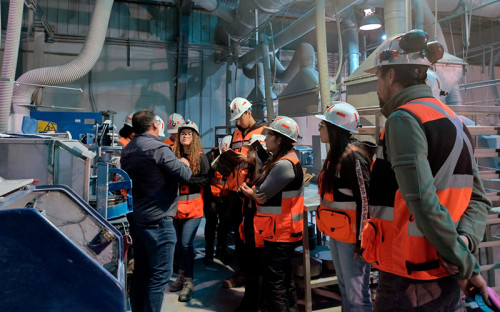 Estudiantes Departamento de Minería Usach visitan faena Andina y evidencian en terreno los alcances de la profesión