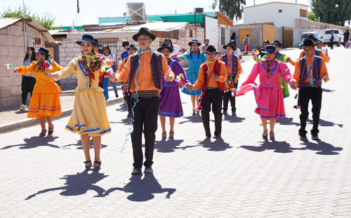 Toconao vivió la fiesta del 4to encuentro de Lakitas “Ckoi Nisaya Ckhuri” La Voz del Viento