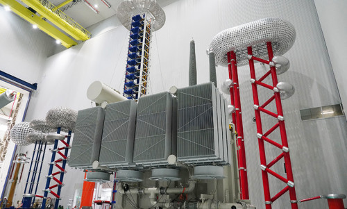Hitachi Energy prueba con éxito transformador para mejorar la seguridad y protección ambiental