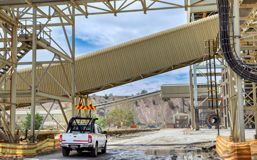 Fluor Chile integra la innovación tecnológica en seguridad minera con un sistema de monitoreo de fatiga y somnolencia